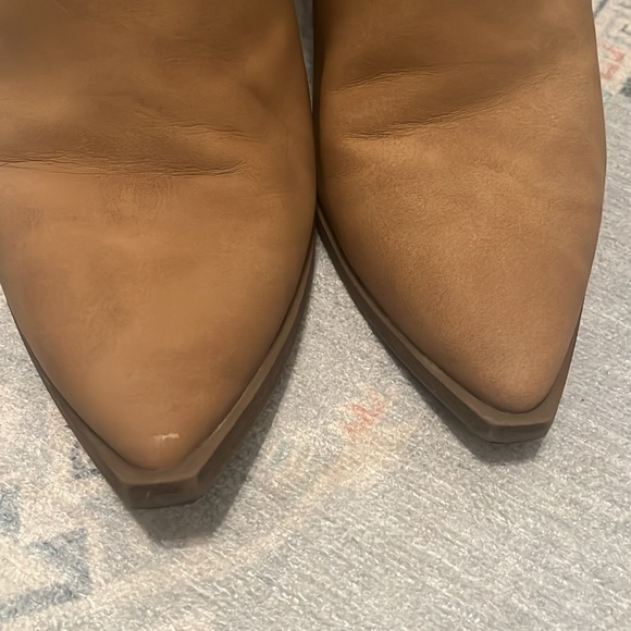 Universal Thread Heeled booties - Picture 6 of 6